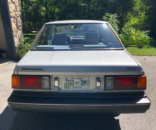 4 door sedan with 5 speed manual transmission in good condition. will not ship