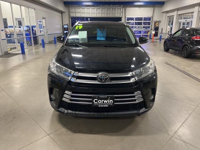 2019 toyota highlander limited