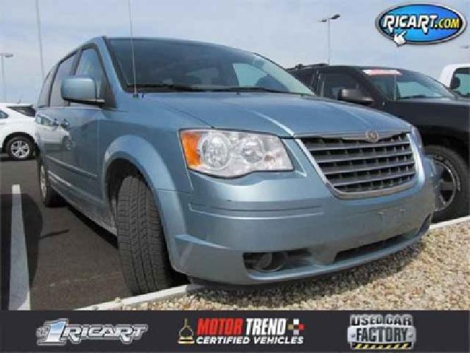 2008 chrysler town & country touring in columbus, oh