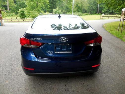 2016 hyundai elantra in minneapolis, minnesota