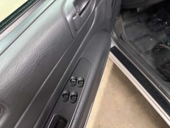2004 chrysler sebring in edison, new jersey