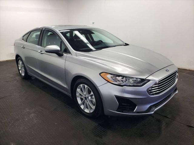 2020 ford fusion se
