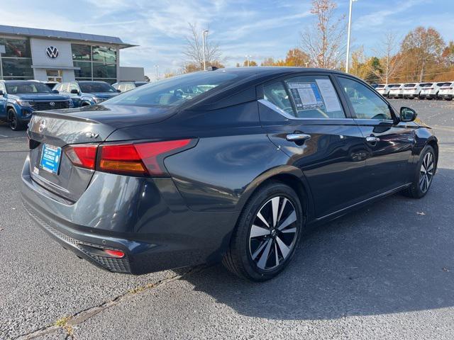 2022 nissan altima 2.5 sv