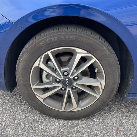 2023 kia forte lxs