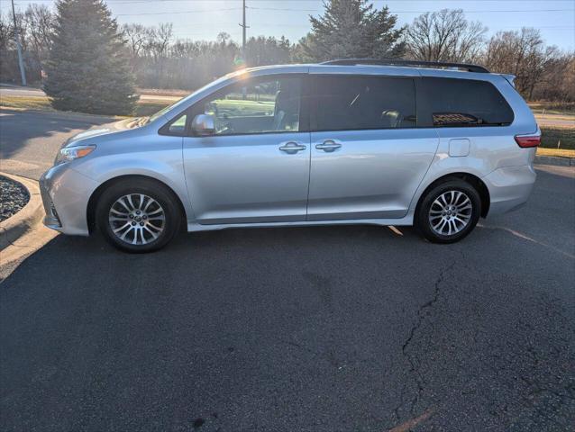 2019 toyota sienna xle premium