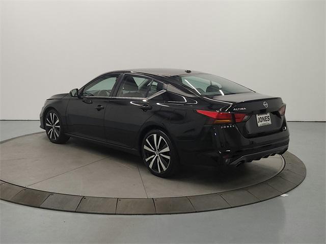 2022 nissan altima sr fwd