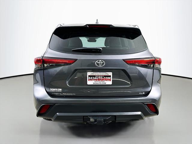 2021 toyota highlander xle
