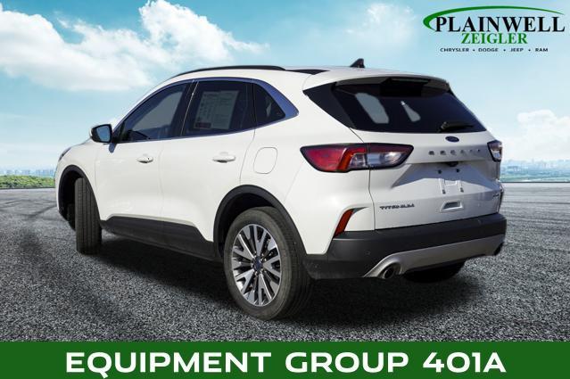 2022 ford escape titanium