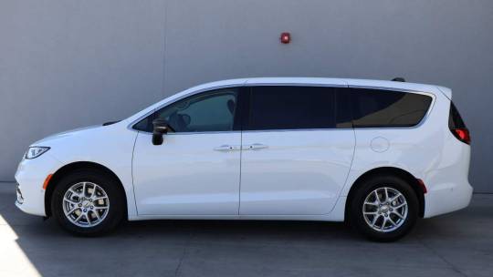 2024 Chrysler Pacifica