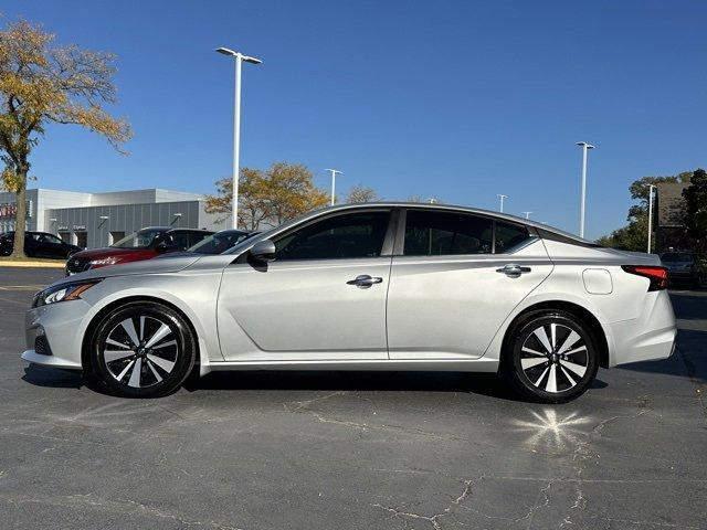 2022 nissan altima 2.5 sv