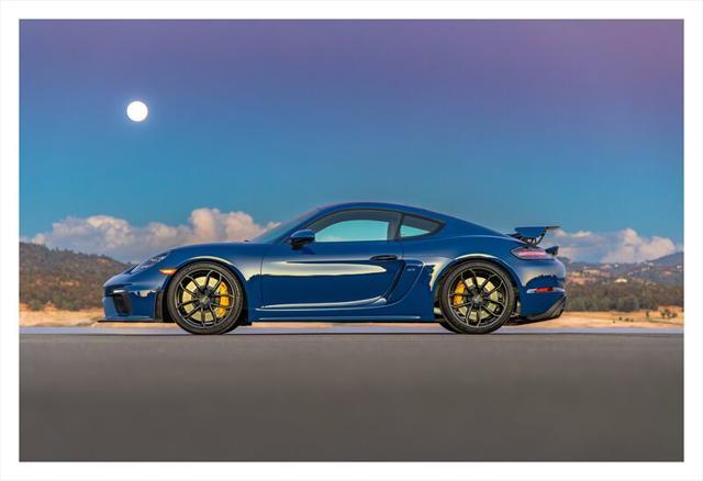 2023 porsche 718 cayman gt4