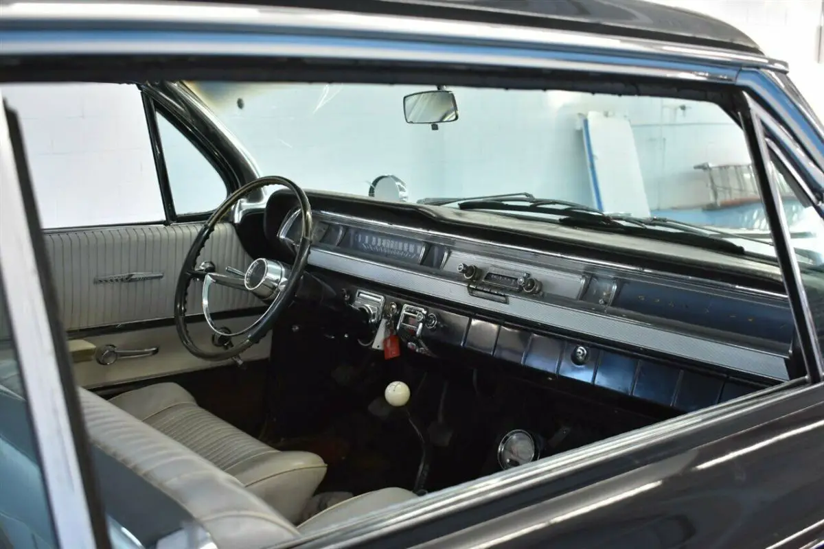 1962 pontiac grand prix 4 speed tripower! buckets! 8 lug! 2 door!