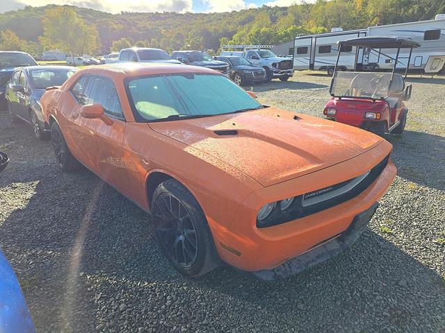 2012 dodge challenger sxt