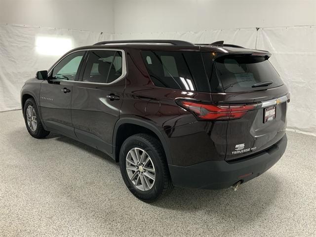 2022 chevrolet traverse lt leather