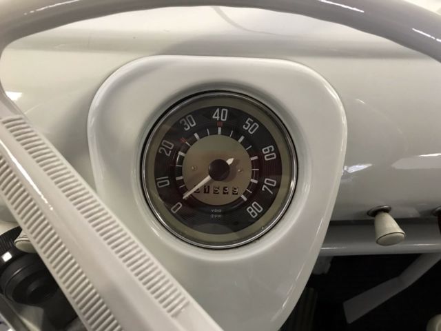 1966 volkswagen bus deluxe