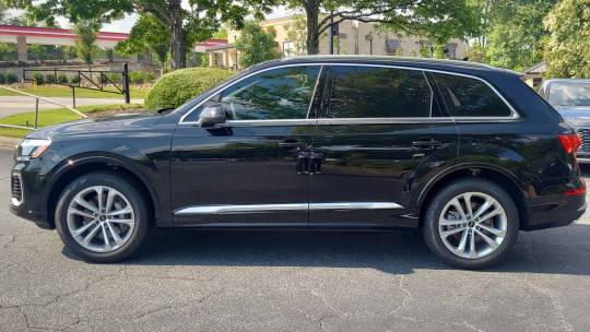 2025 Audi Q7 55 premium plus