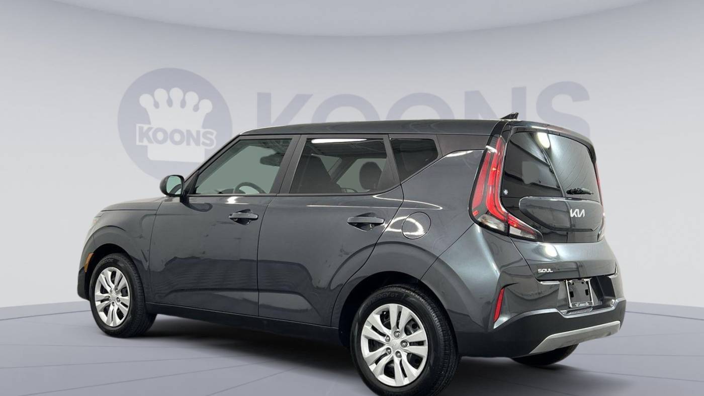 2023 kia soul lx