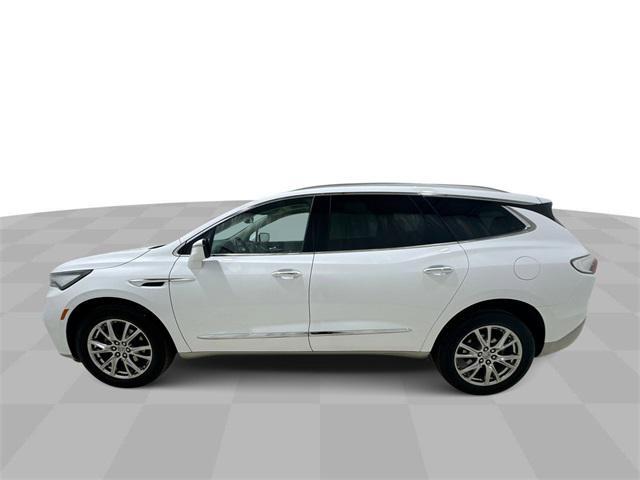 2023 buick enclave essence awd