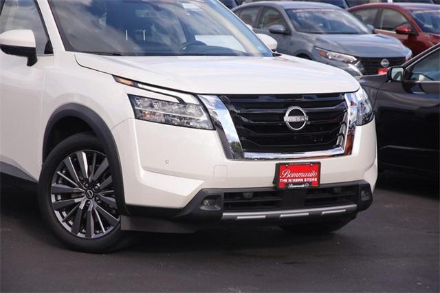 2023 nissan pathfinder sl 4wd