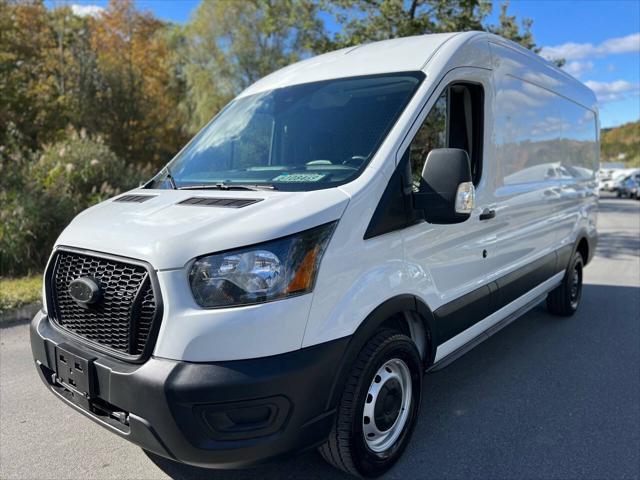 2023 ford transit-250 base