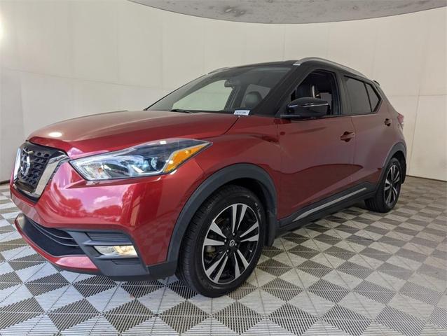 2019 nissan kicks sr