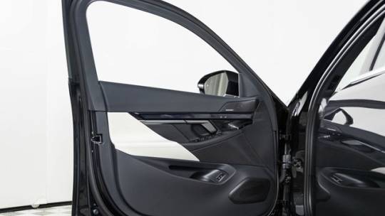 2025 BMW i5