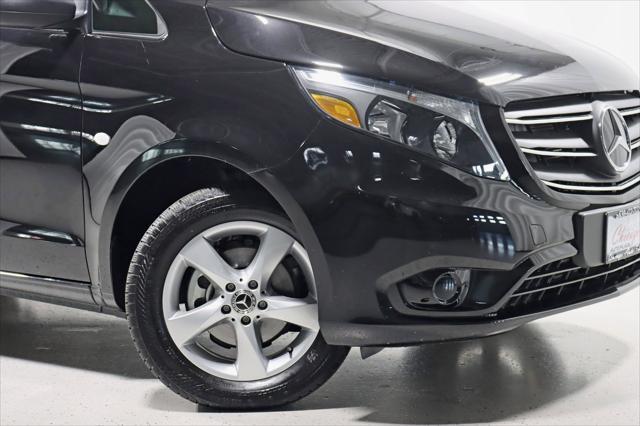 2023 mercedes-benz metris base