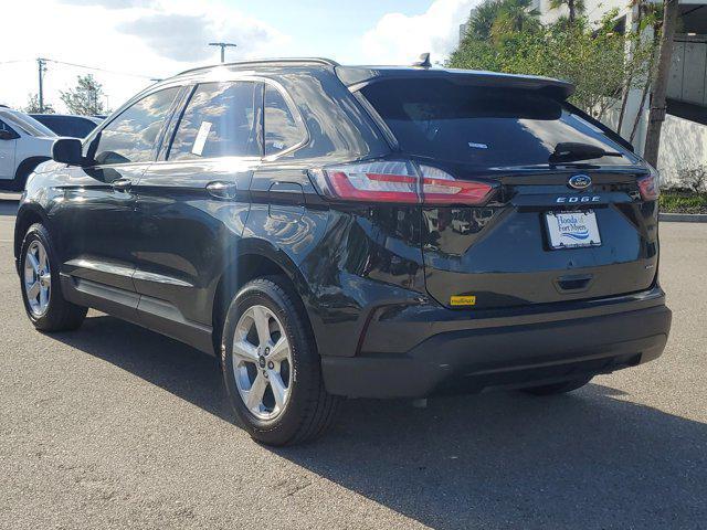 2022 ford edge se