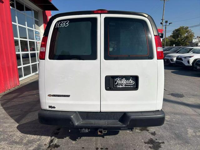 2020 chevrolet express 2500 extended van 3d