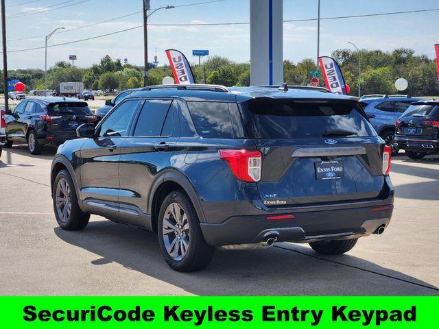 2022 ford explorer xlt