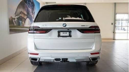 2024 bmw x7 xdrive40i in milwaukee, wisconsin