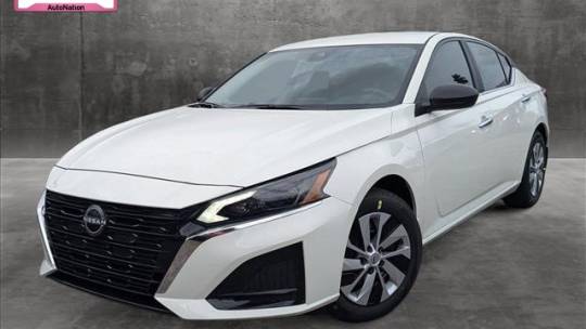 2025 Nissan Altima