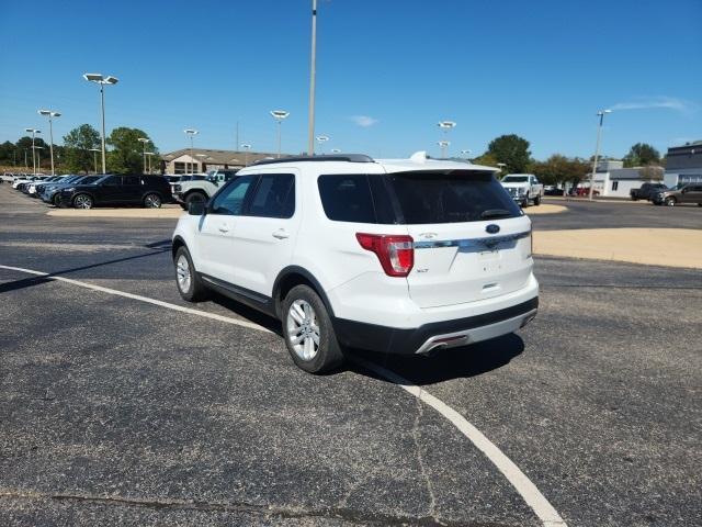 2017 ford explorer xlt