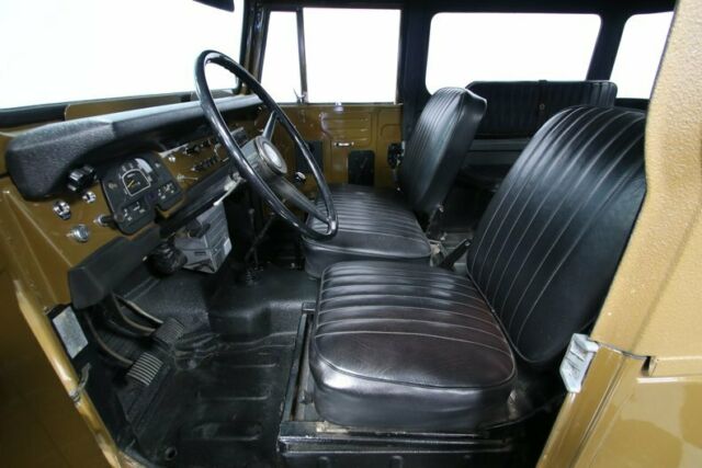 classic vintage restored brown black vinyl interior nitto warn