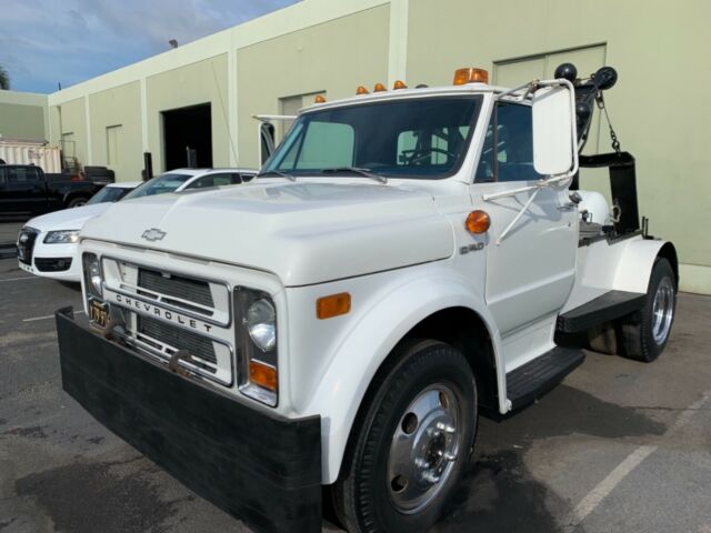 1972 chevrolet c/40 tow truck “shop truck†running & driving brand your business