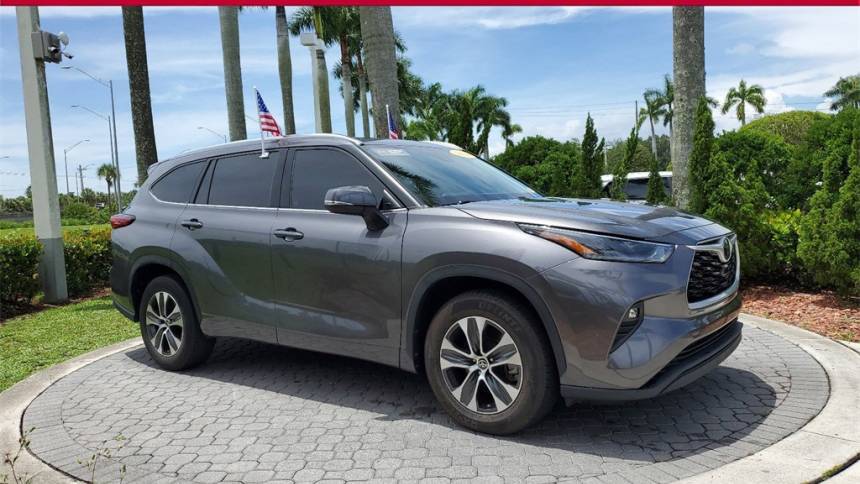 2021 toyota highlander xle