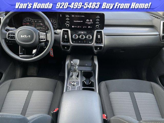 2023 kia sorento lx