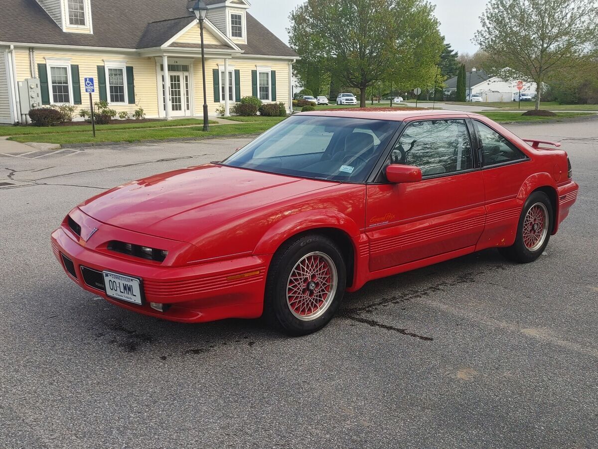 1992 pontiac grand prix coupe red se