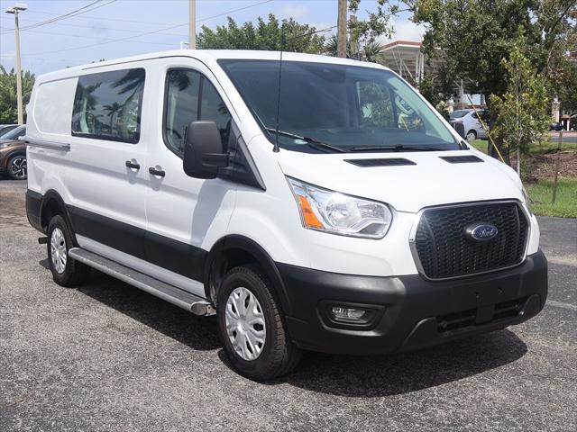 2022 ford transit-250 base