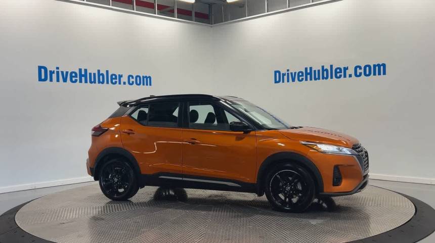 2022 nissan kicks sr