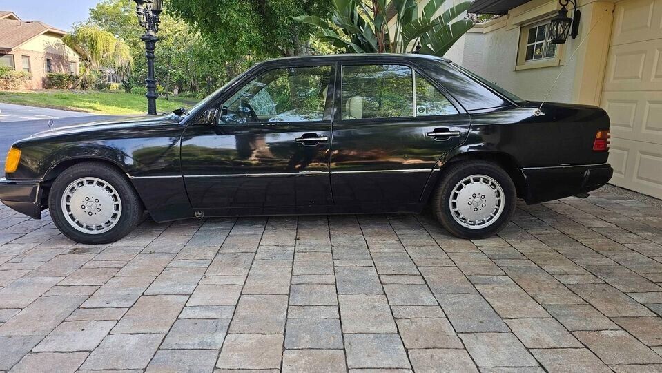 1991 mercedes-benz 300d sedan 4d turbo diesel