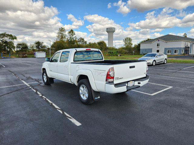 2014 toyota tacoma base