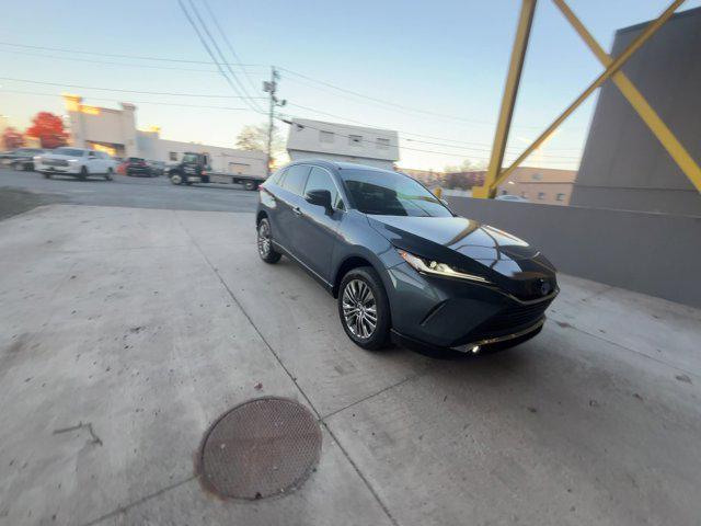 2023 toyota venza xle