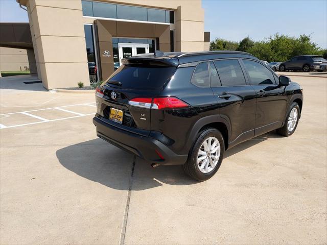 2022 toyota corolla cross le