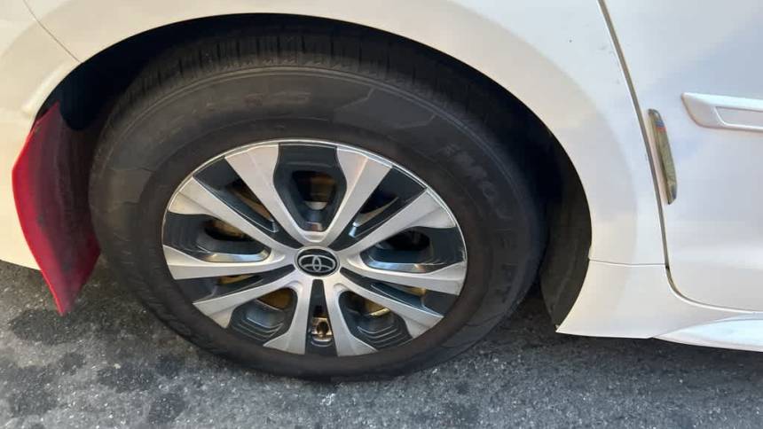 2020 toyota corolla hybrid le
