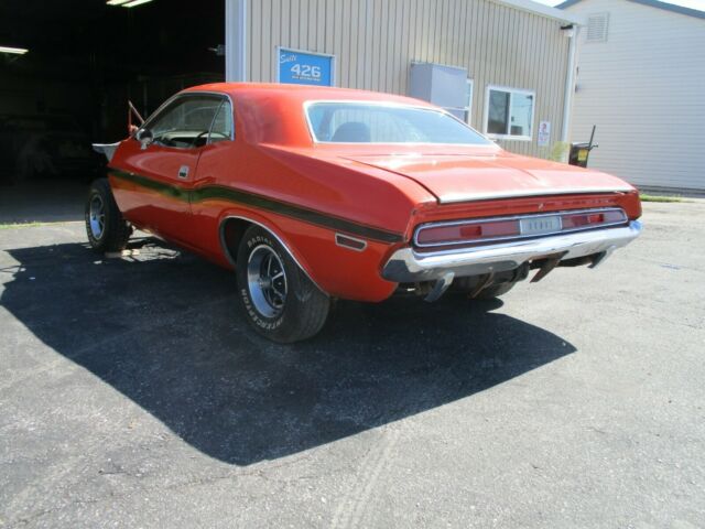 70 dodge challenger r/t u-code 440 auto. all #'s matching build sheet mopar hemi