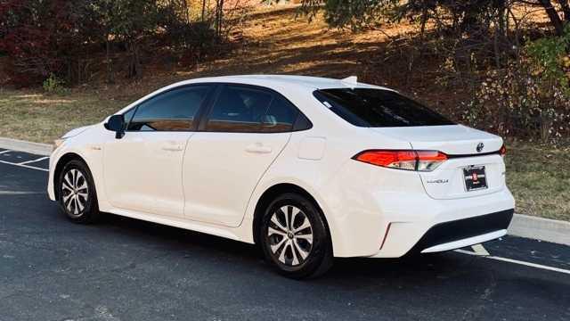 2020 toyota corolla hybrid le
