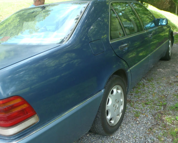 1992 mercedes-benz 300 series, 4 door sedan, 6 cycl, gas engine, good condition