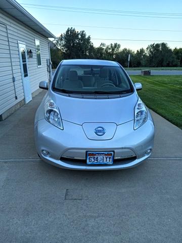 2016 nissan leaf sv