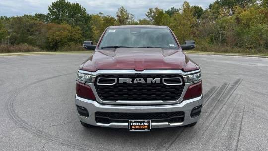 2025 RAM bighorn/lon